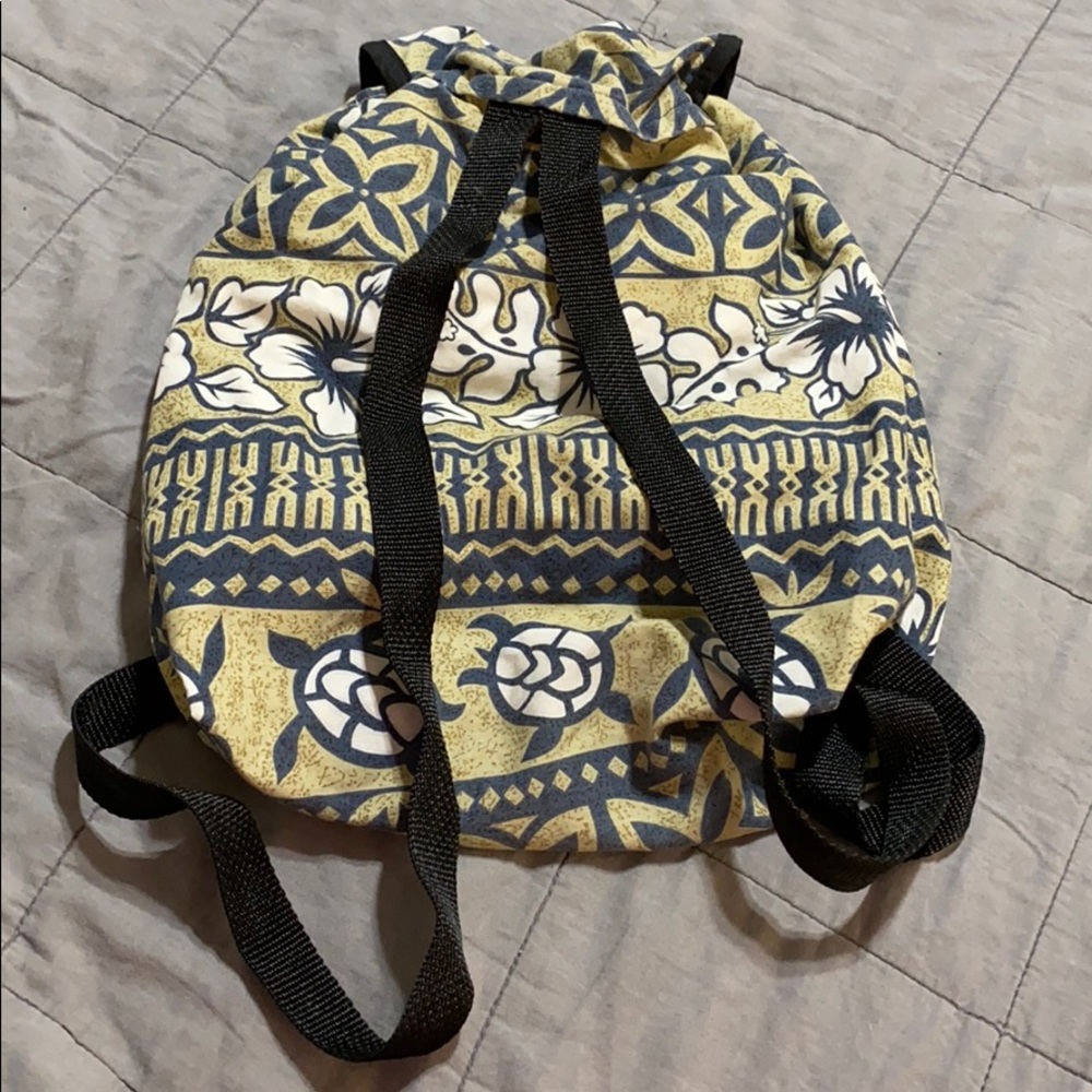 Turtle Drawstring Velcro Closure Backpack - image 4
